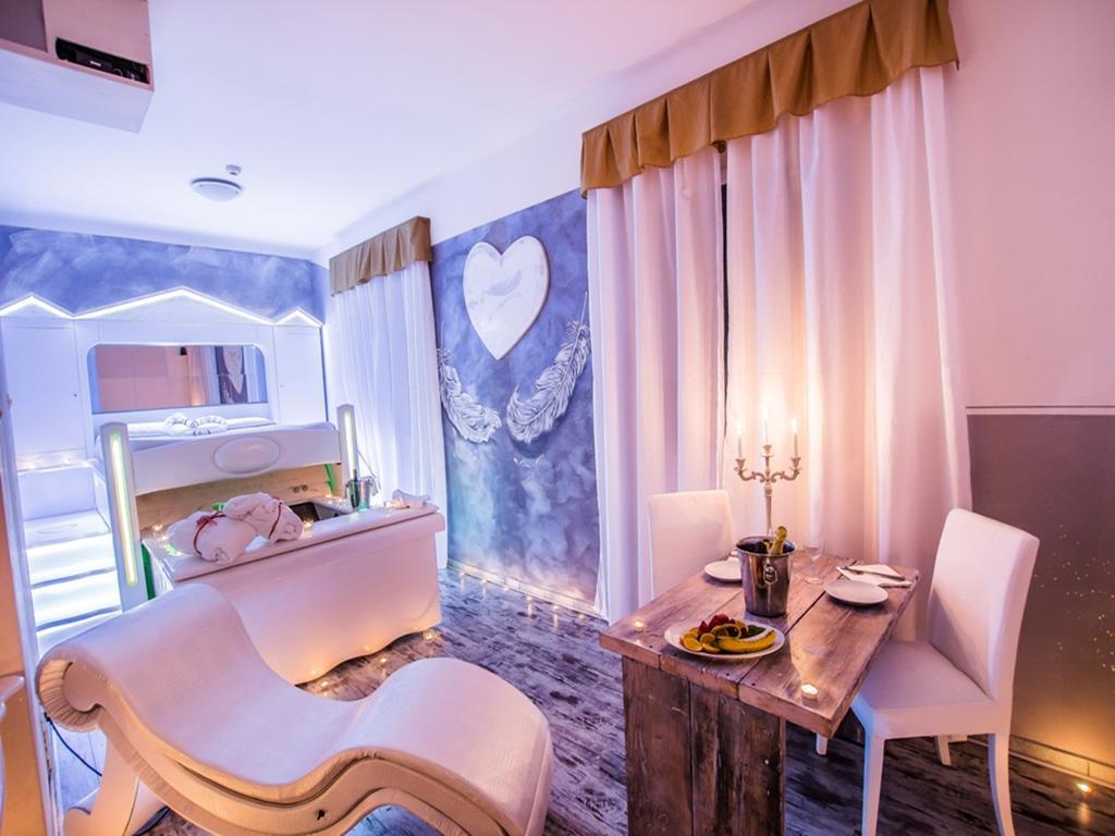 Hotel Butterfly Торре-дель-Лаго-Пуччини Экстерьер фото